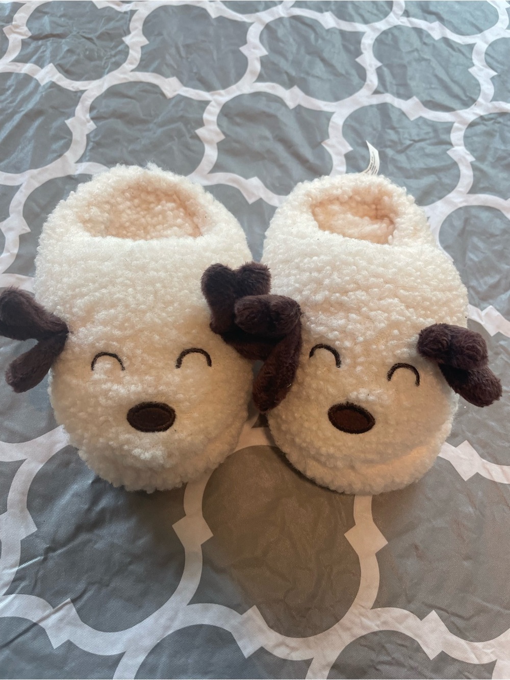 Baby Reindeer Fluffy Slippers S/m Fits Like 18 Months Christmas Holiday Winter